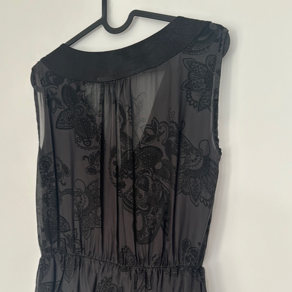 Piazza Roma Silk Blend Black Floral Sleeveless Top - Picture 7 of 9